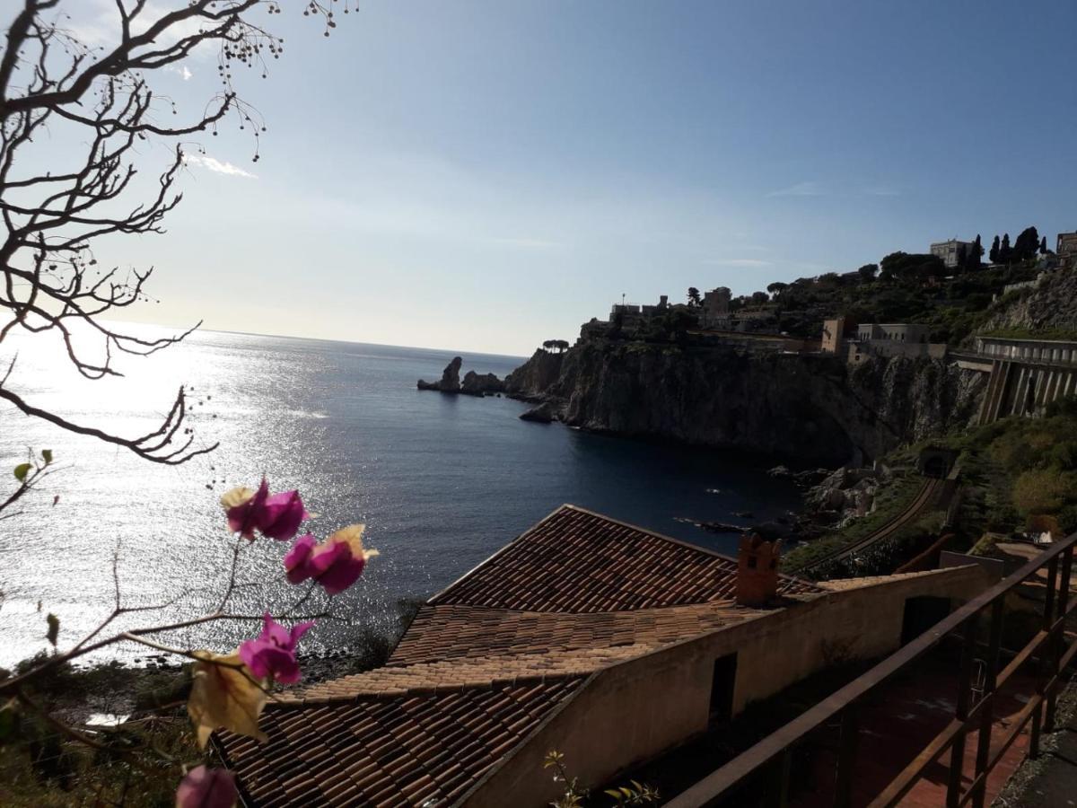 سانتا تيريزا دي ريفا B&B La Sirena المظهر الخارجي الصورة