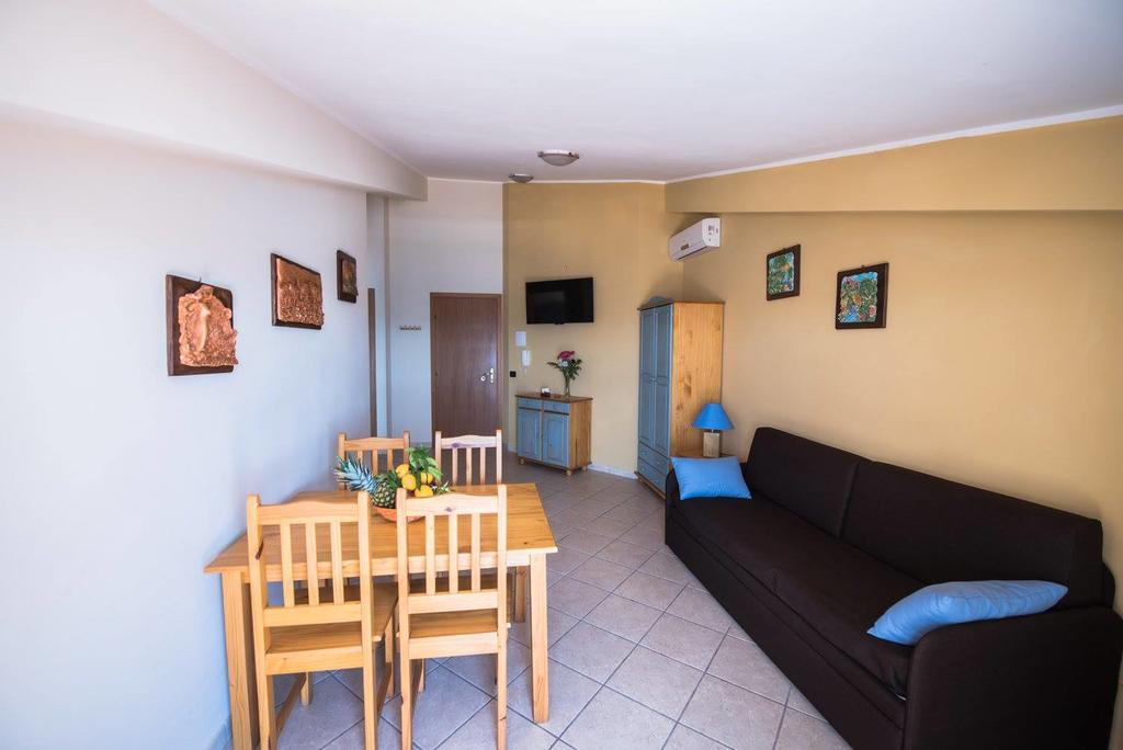 سانتا تيريزا دي ريفا B&B La Sirena المظهر الخارجي الصورة